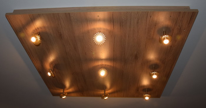 Deckenlampe in Betrieb