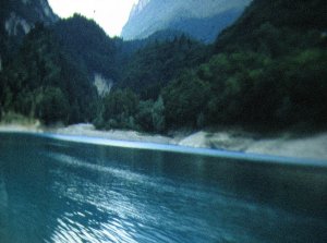 582_zoom_1.jpg